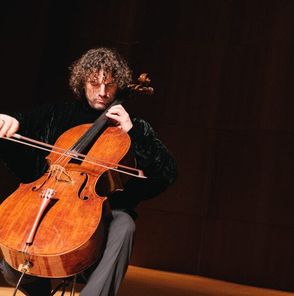 <p>The Complete Bach Cello Suites</p>
